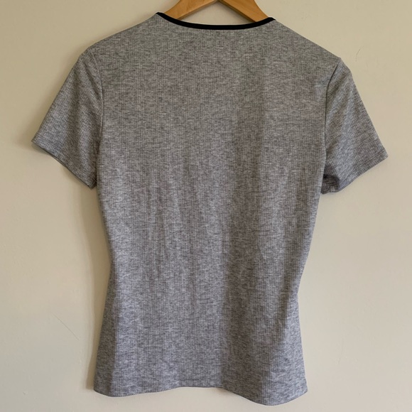 Monreal London Gray Ribbed Performance Sport Top, Medium - Picture 7 of 13